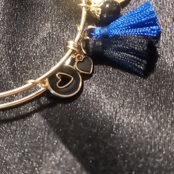 Believe in love charm bangle expandable. - Picture 4 of 4